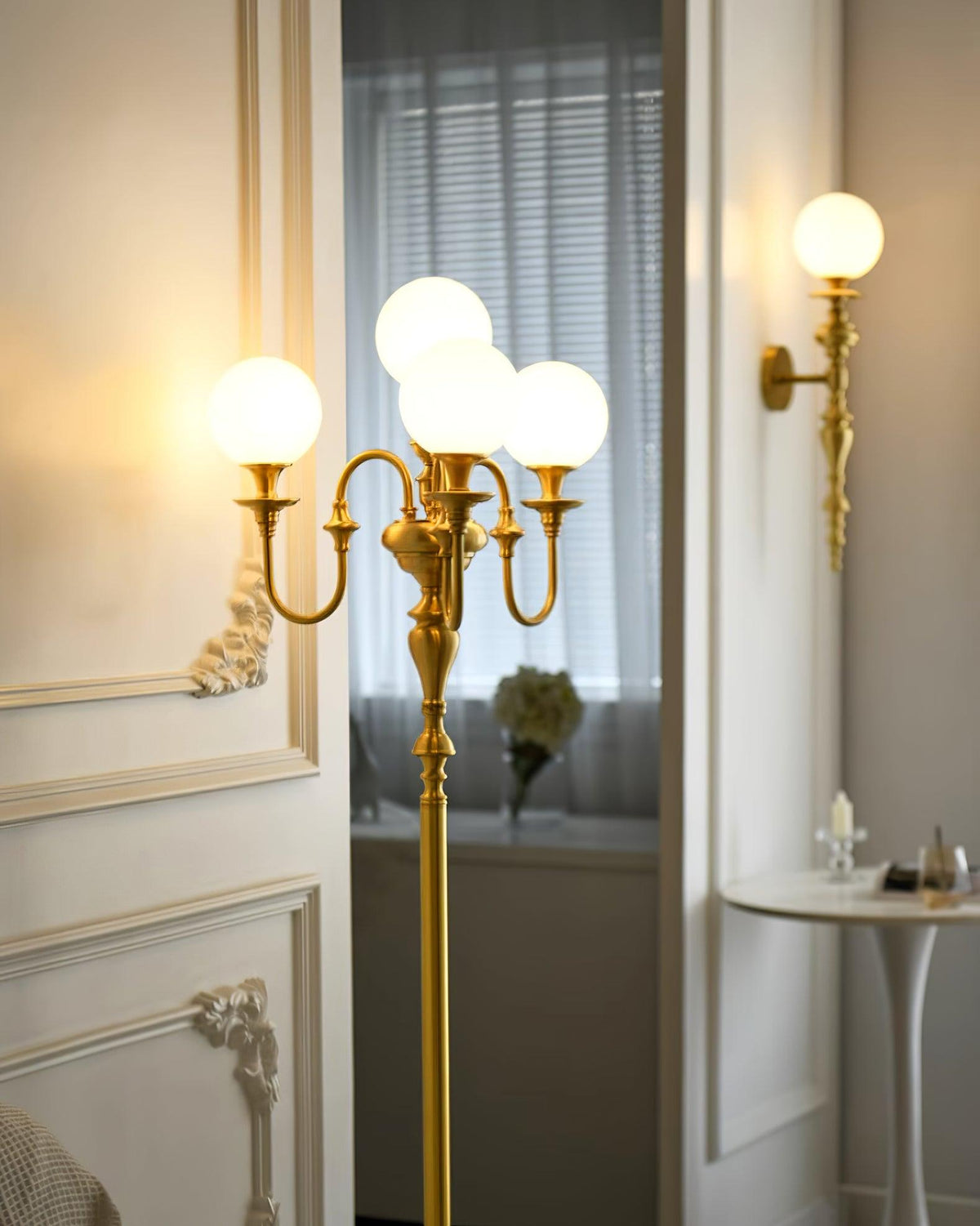 Lampa stojąca Selorielle z miedzi i szkła