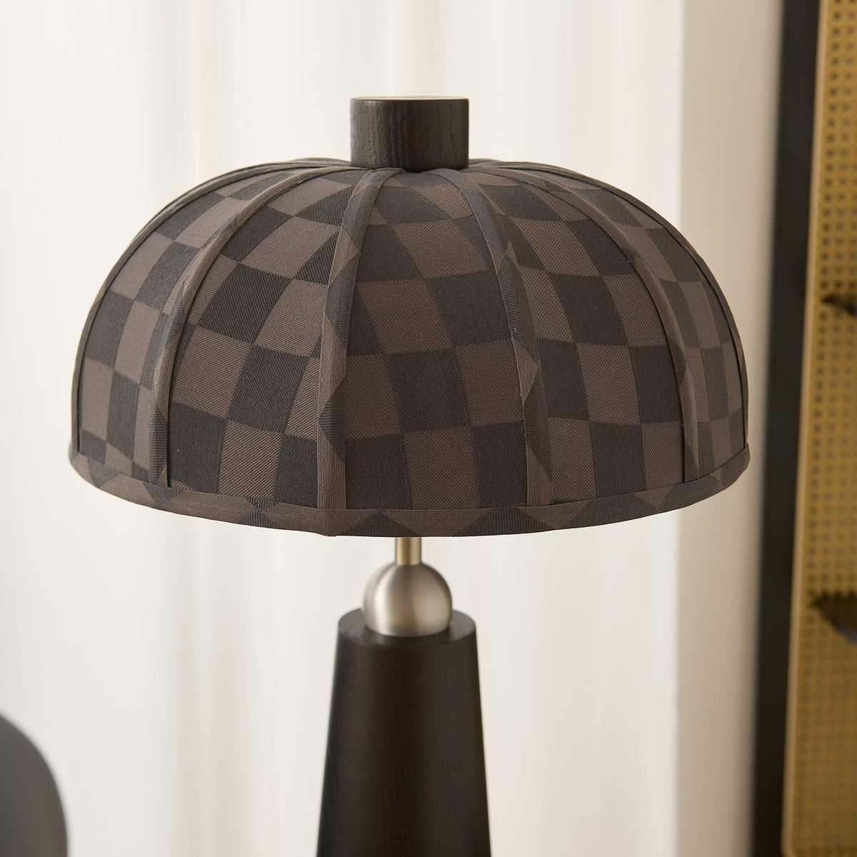 Soruia lampa stołowa