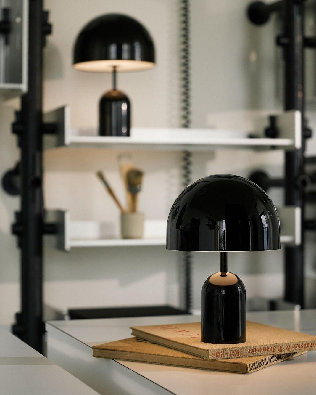 Ames luksusowa lampa stołowa Bell