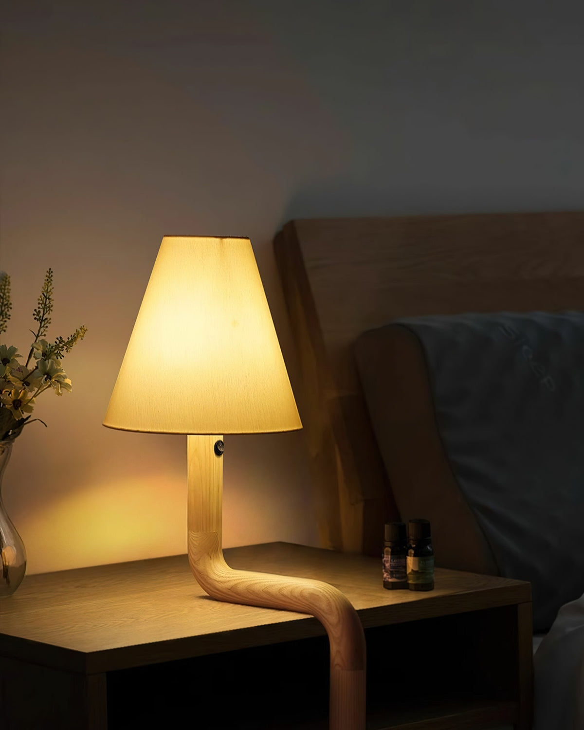 Syleielle lampy stołowe drewniane