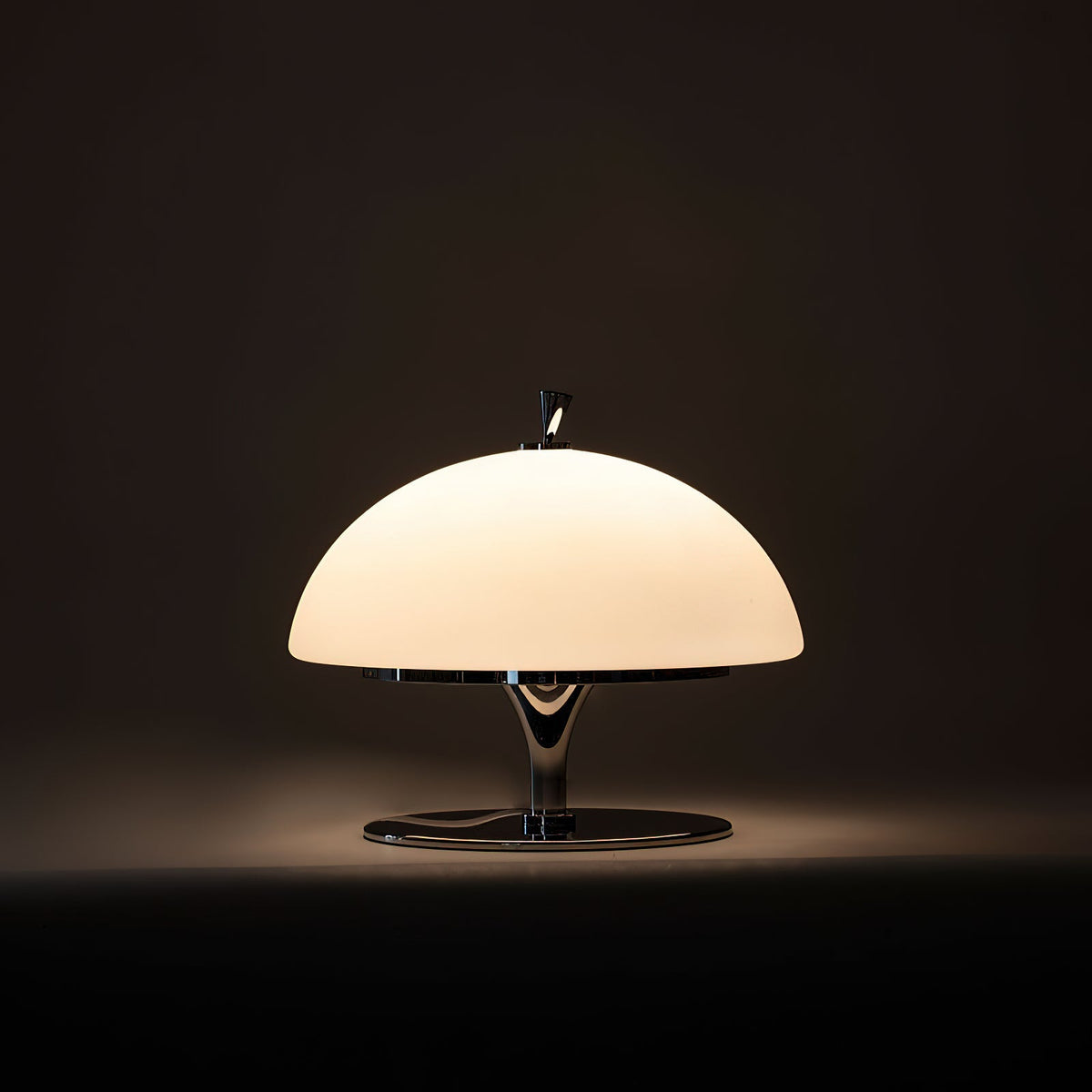 Lampa stołowa Auret z wbudowaną baterią