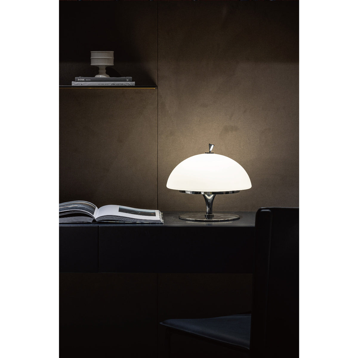 Lampa stołowa Auret z wbudowaną baterią