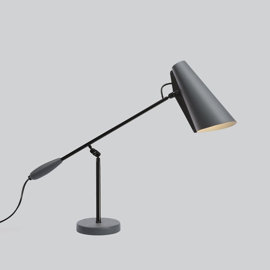Orbix stalowa lampa stołowa w stylu z połowy wieku