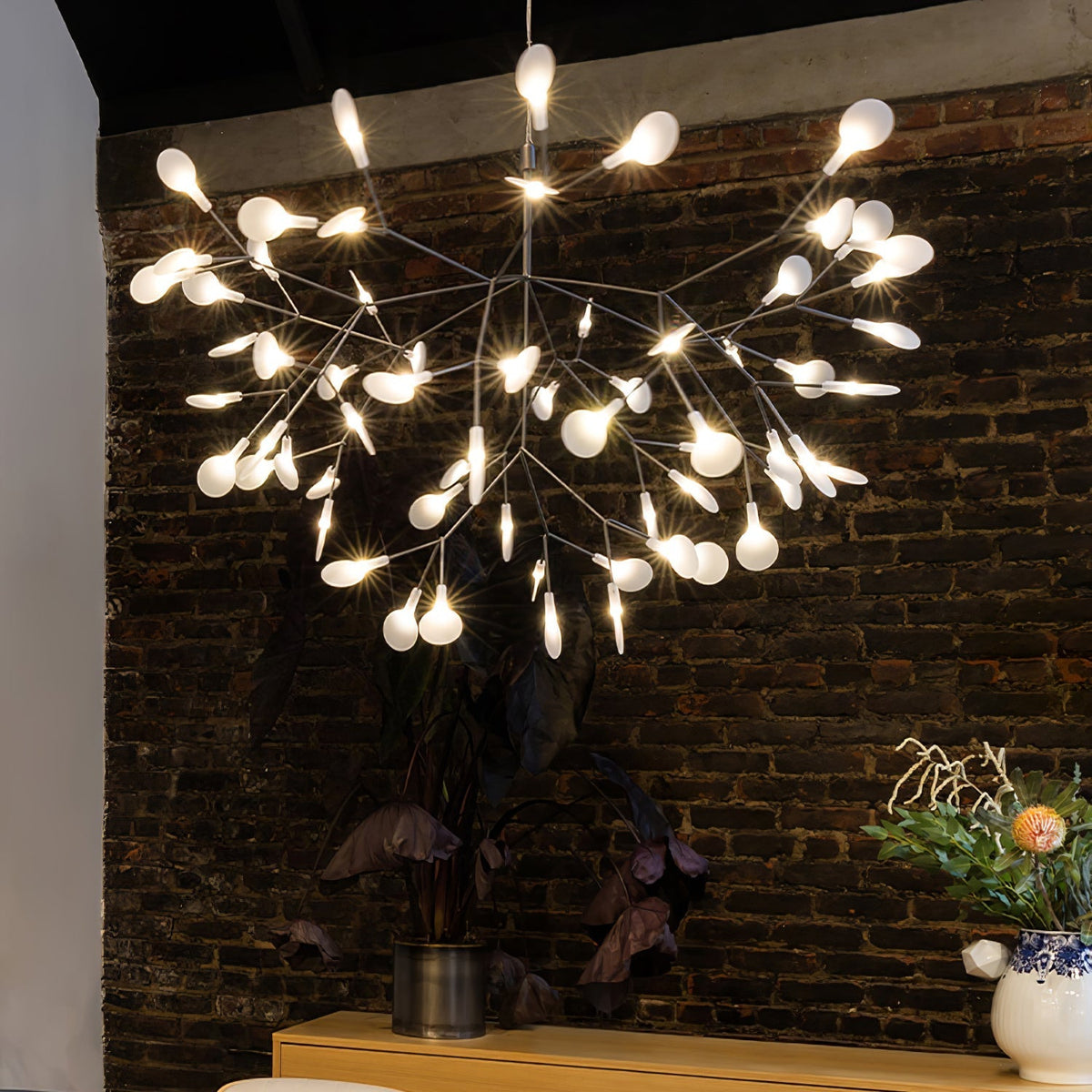 Czarny żyrandol Firefly LED