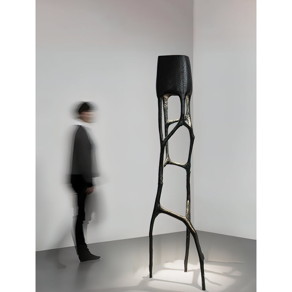Lampa stojąca Black Tree Sculpture