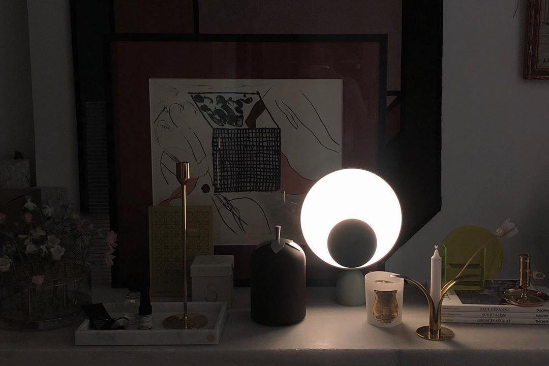 Prynd nowoczesna lampa stołowa