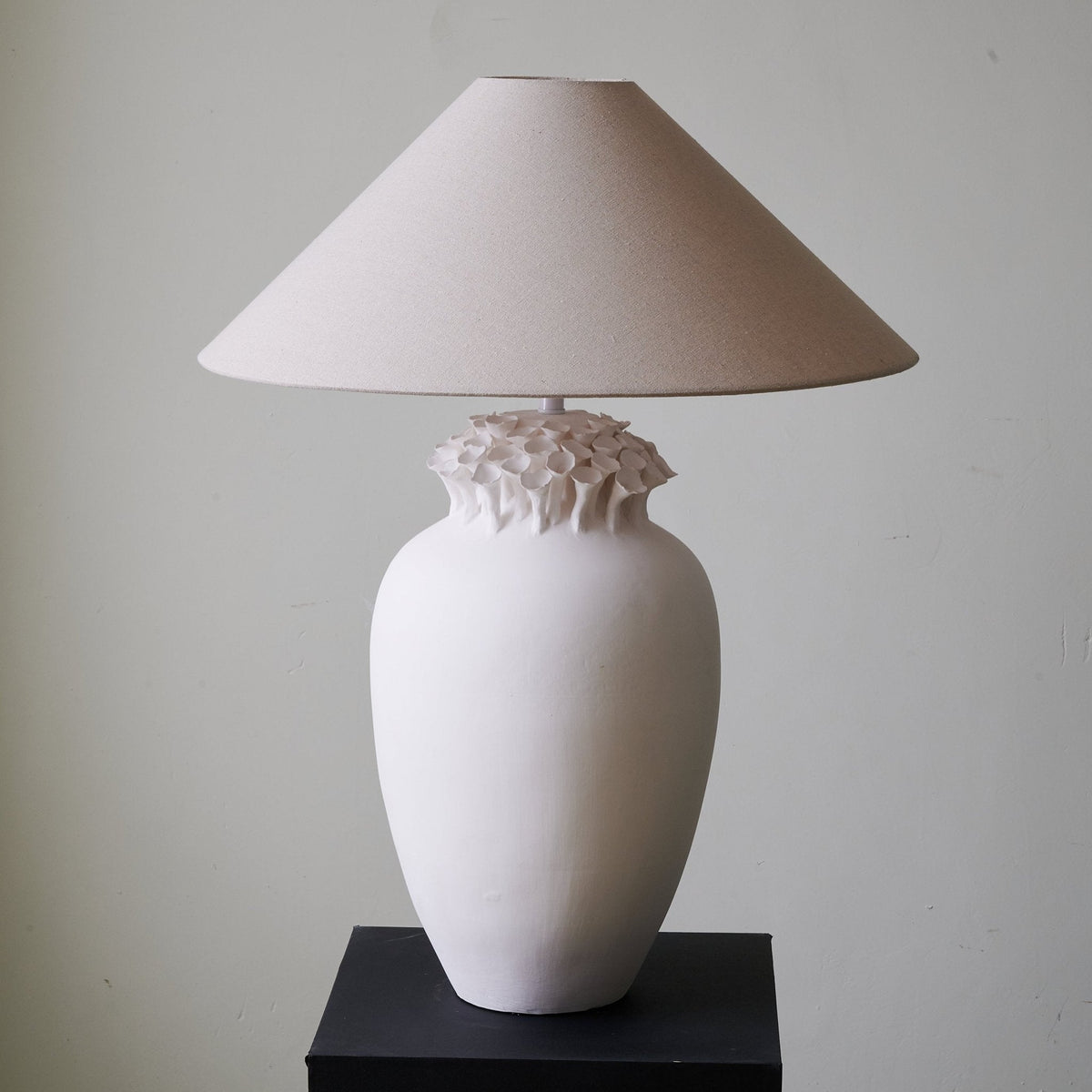 Poppy minimalistyczna lampa stołowa