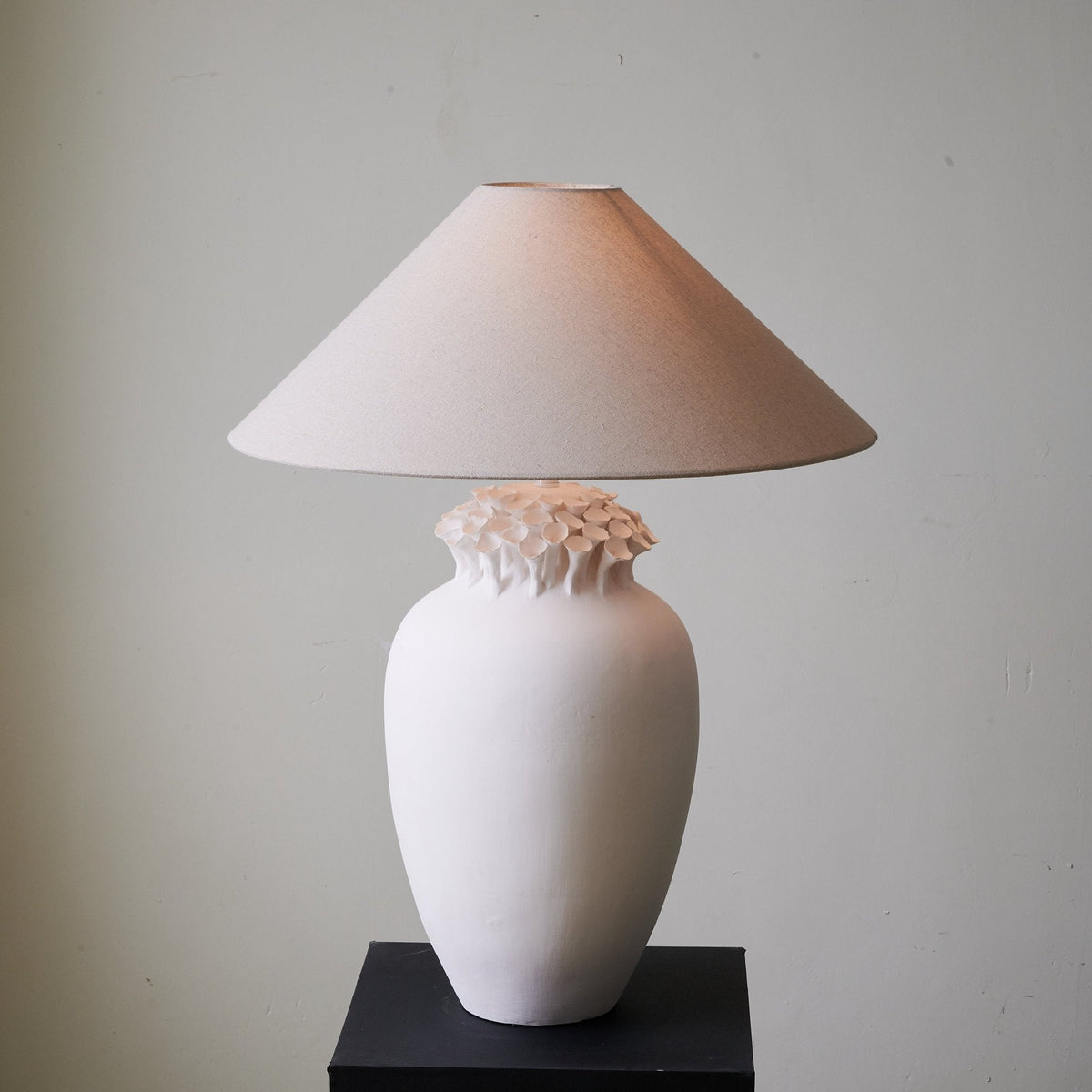 Poppy minimalistyczna lampa stołowa