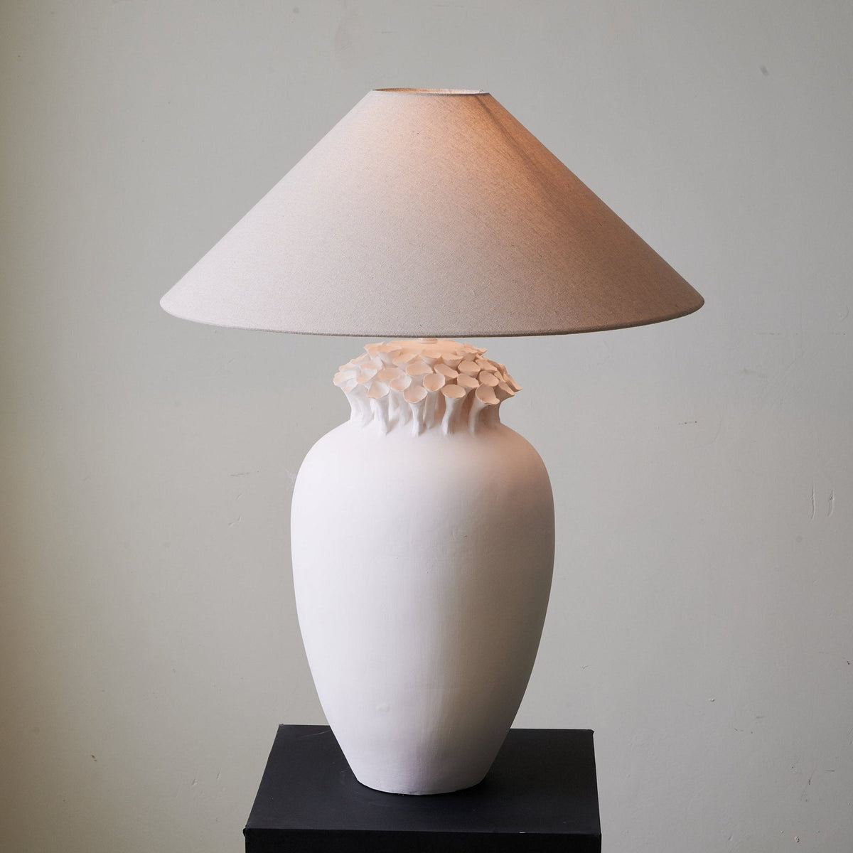 Poppy minimalistyczna lampa stołowa