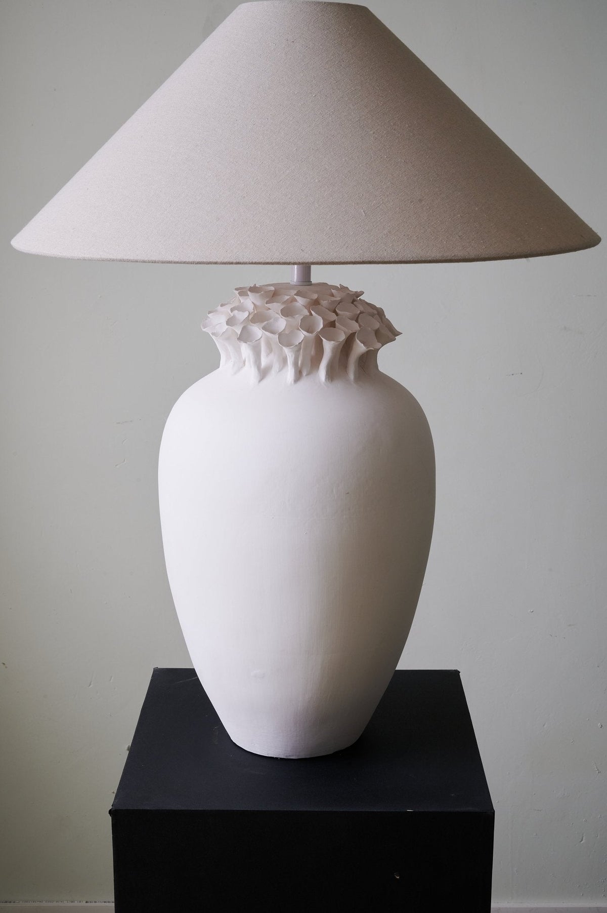 Poppy minimalistyczna lampa stołowa