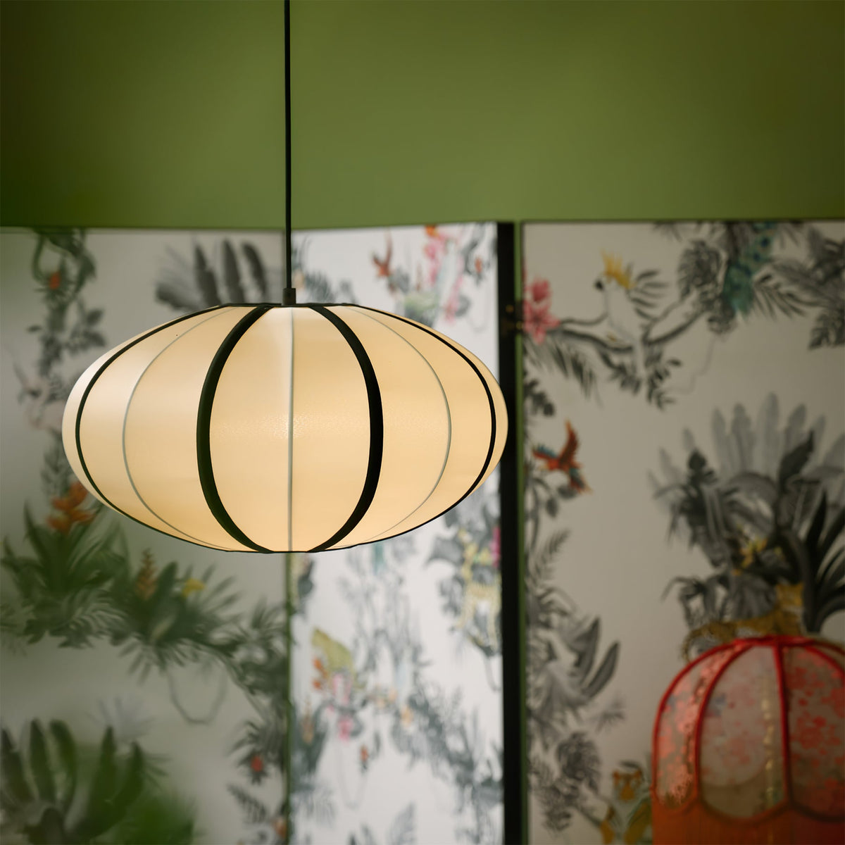 Inez wisząca lampa stołowa z płótna o nowoczesnym designie