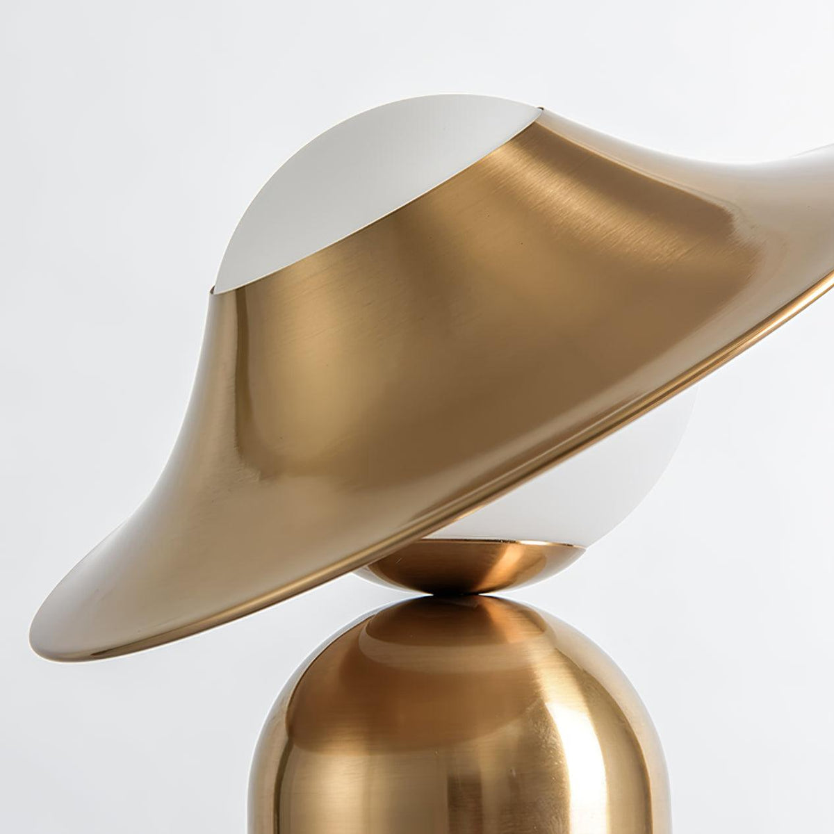 Lampa stołowa Italon Luxe ze złotej miedzionikielu