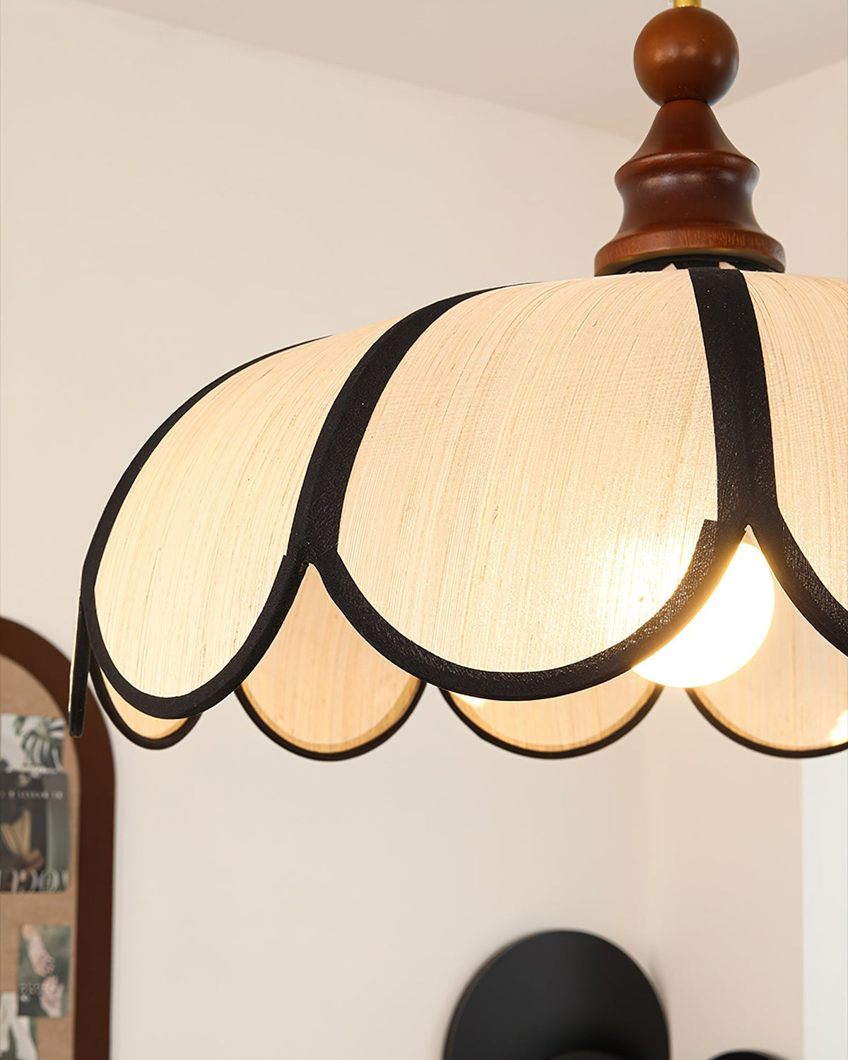 Orelelise lampa wisząca