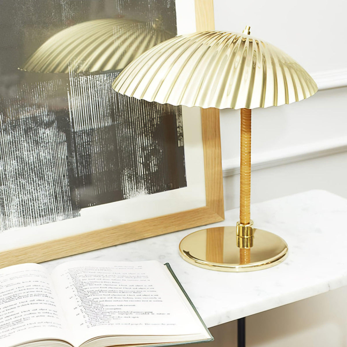 Zorare Glam lampa stołowa z miedzi