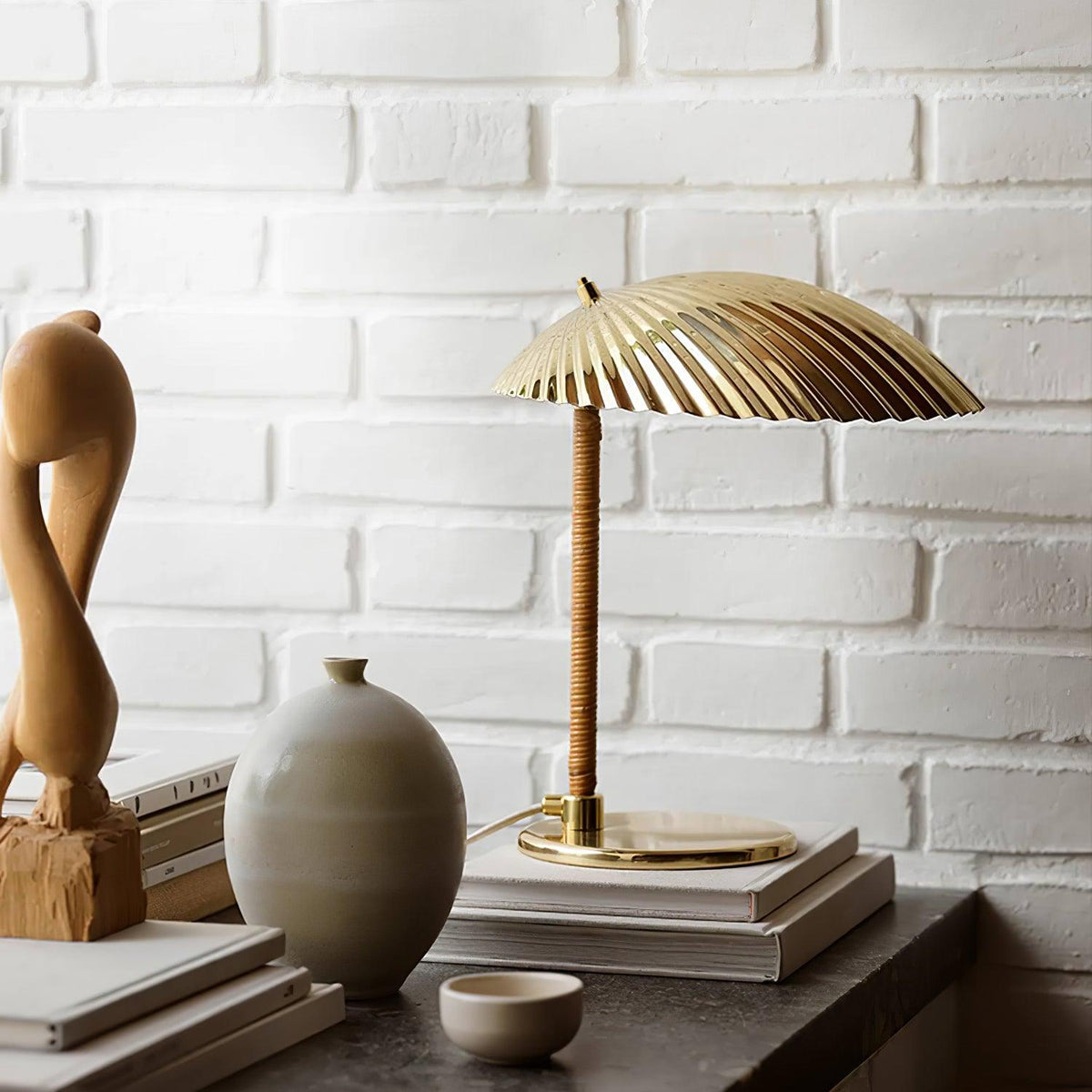 Zorare Glam lampa stołowa z miedzi