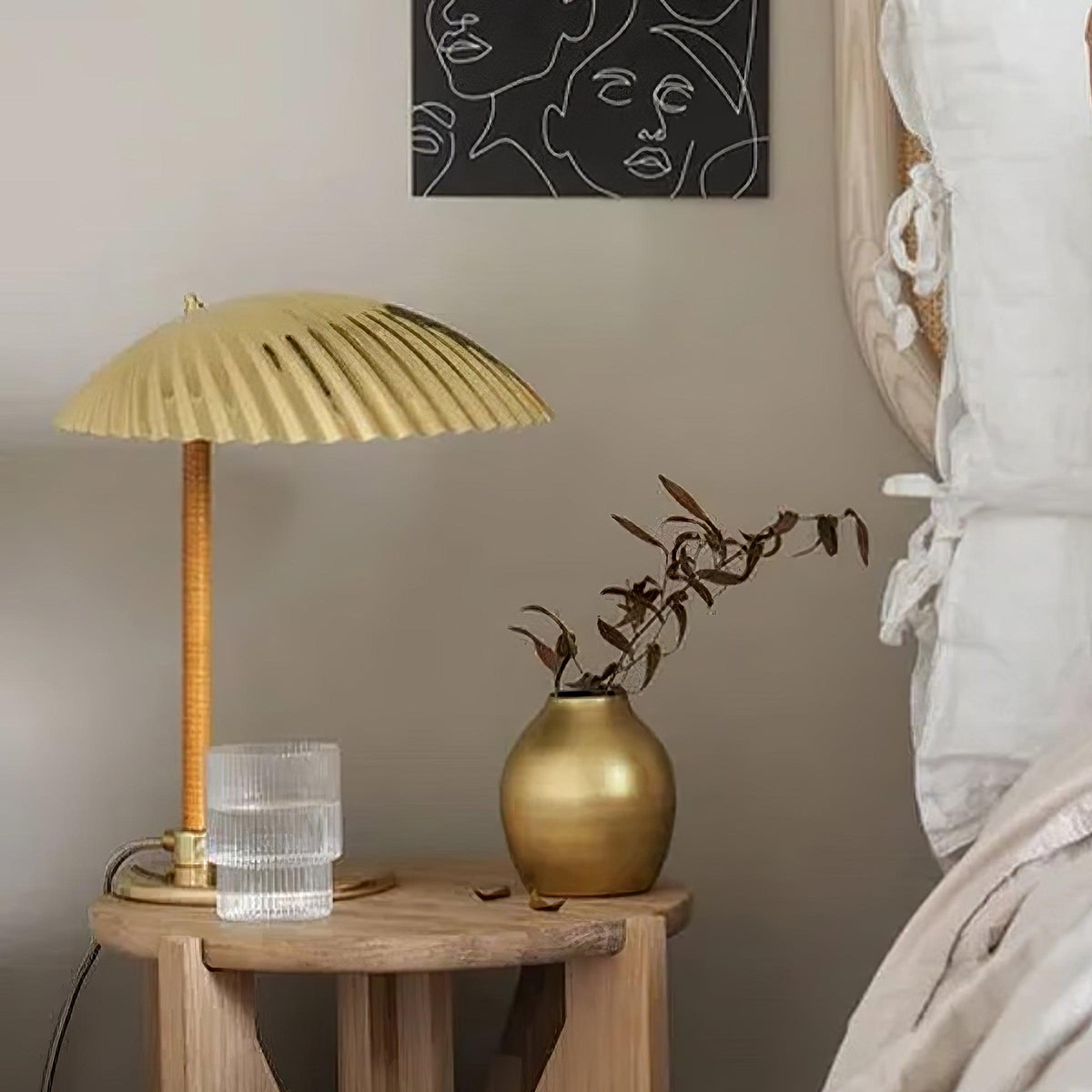 Zorare Glam lampa stołowa z miedzi
