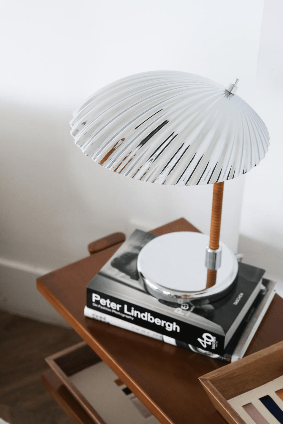 Zorare Glam lampa stołowa z miedzi