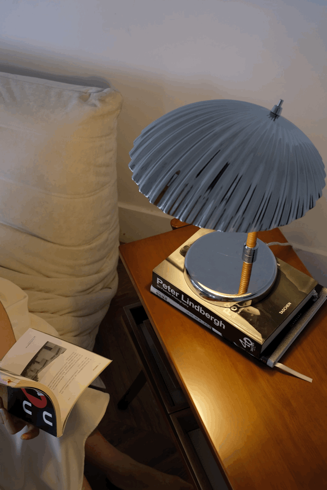 Zorare Glam lampa stołowa z miedzi
