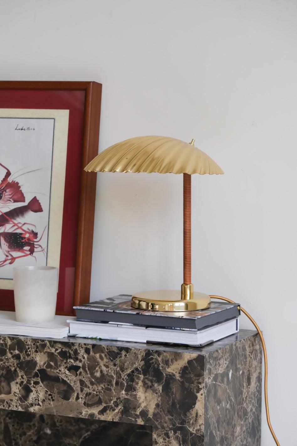 Zorare Glam lampa stołowa z miedzi
