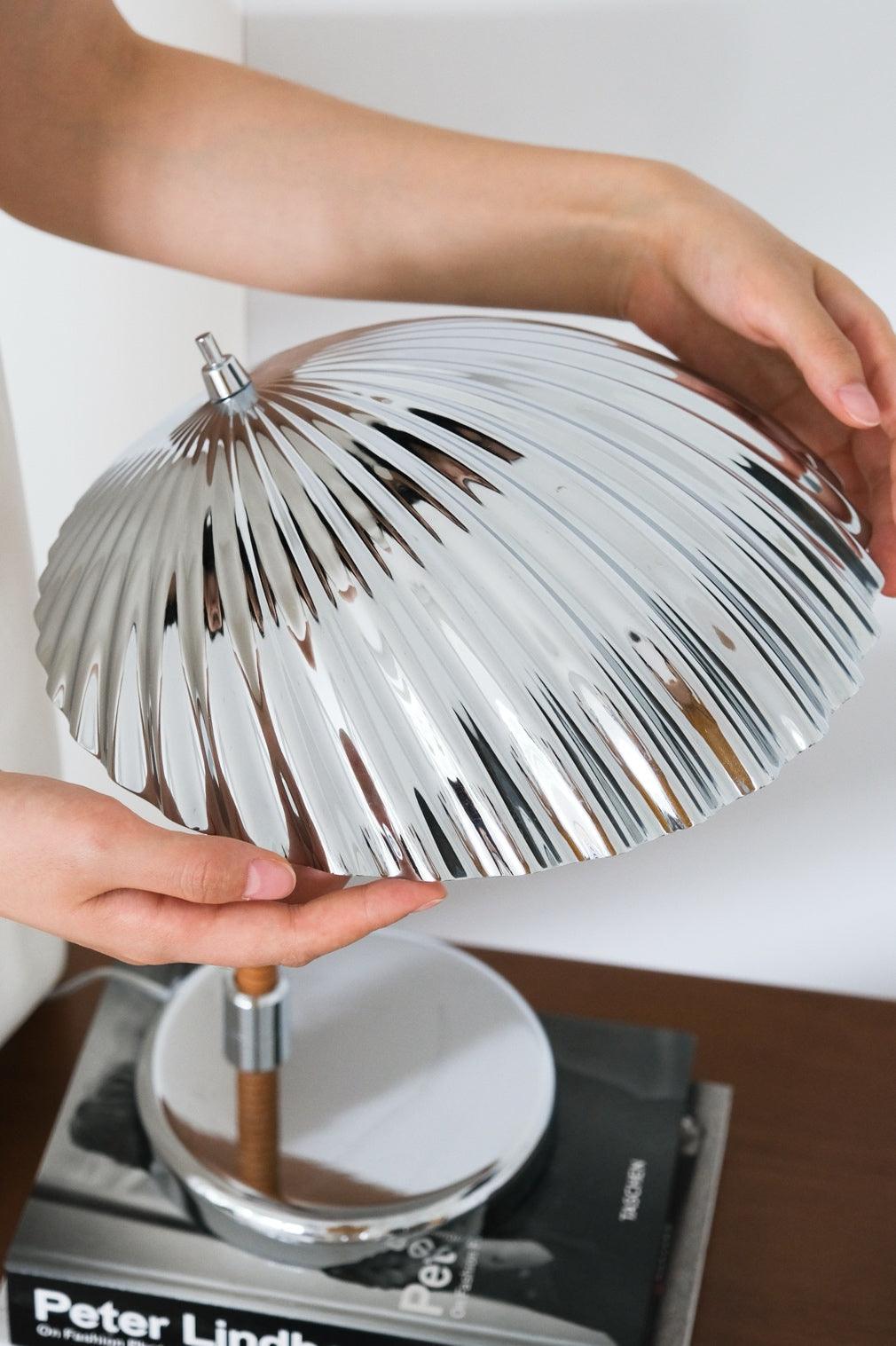 Zorare Glam lampa stołowa z miedzi