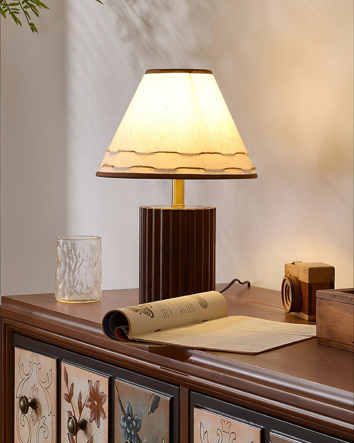 Nororelia lampa stołowa