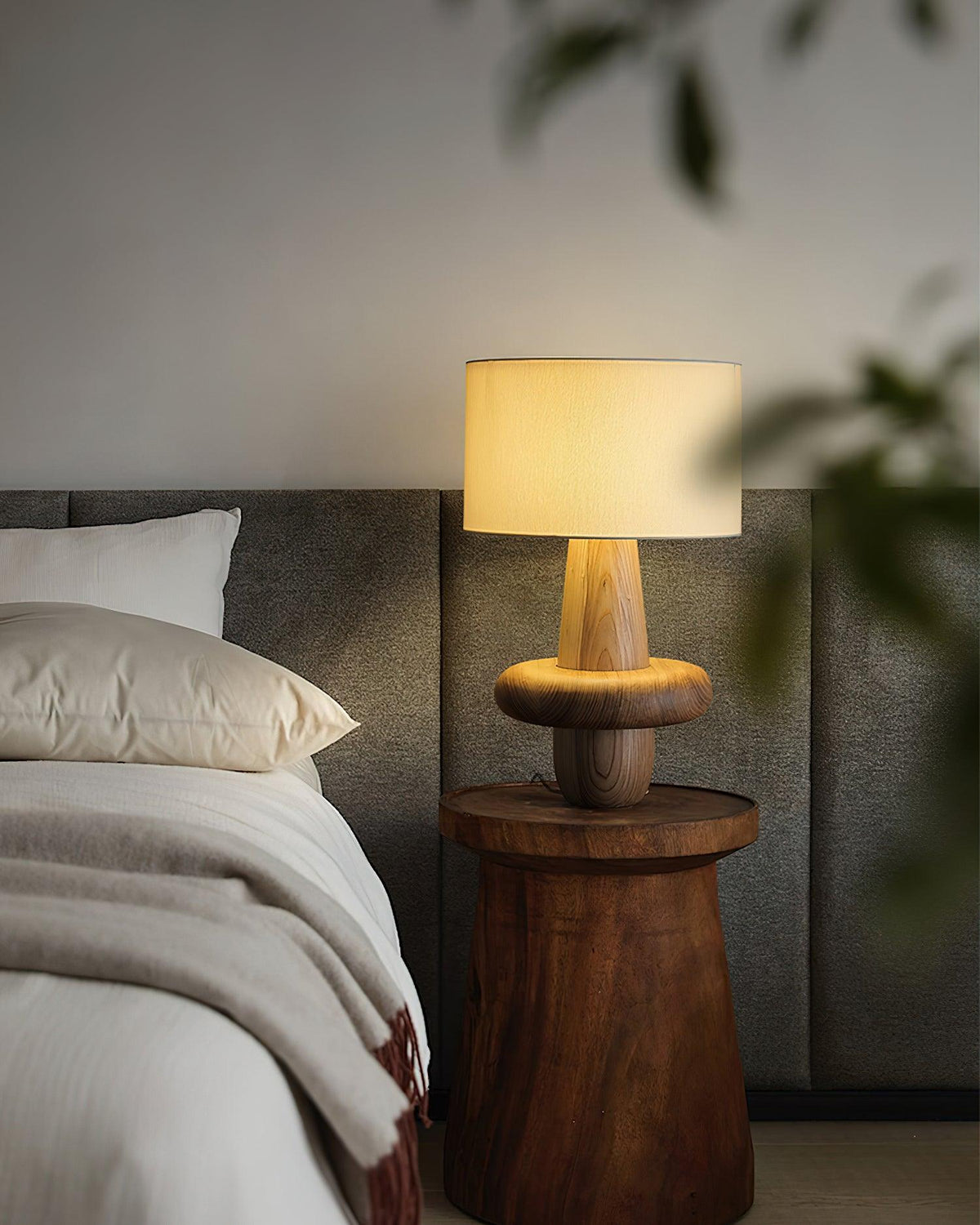 Lampa stołowa minimalistyczna ze szkła