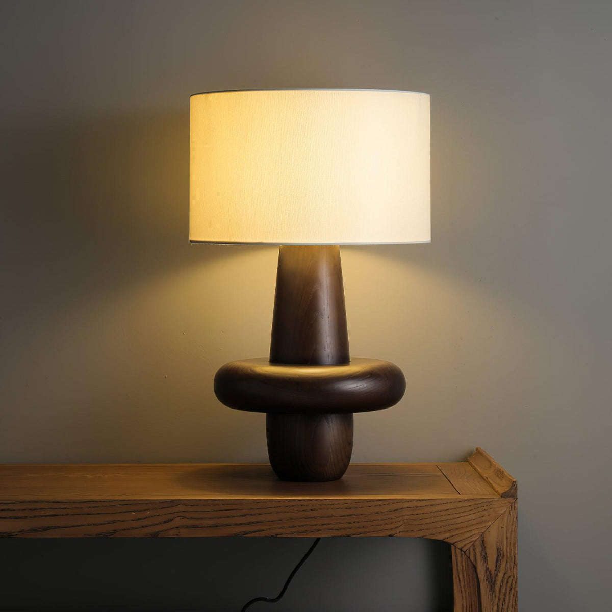 Lampa stołowa minimalistyczna ze szkła