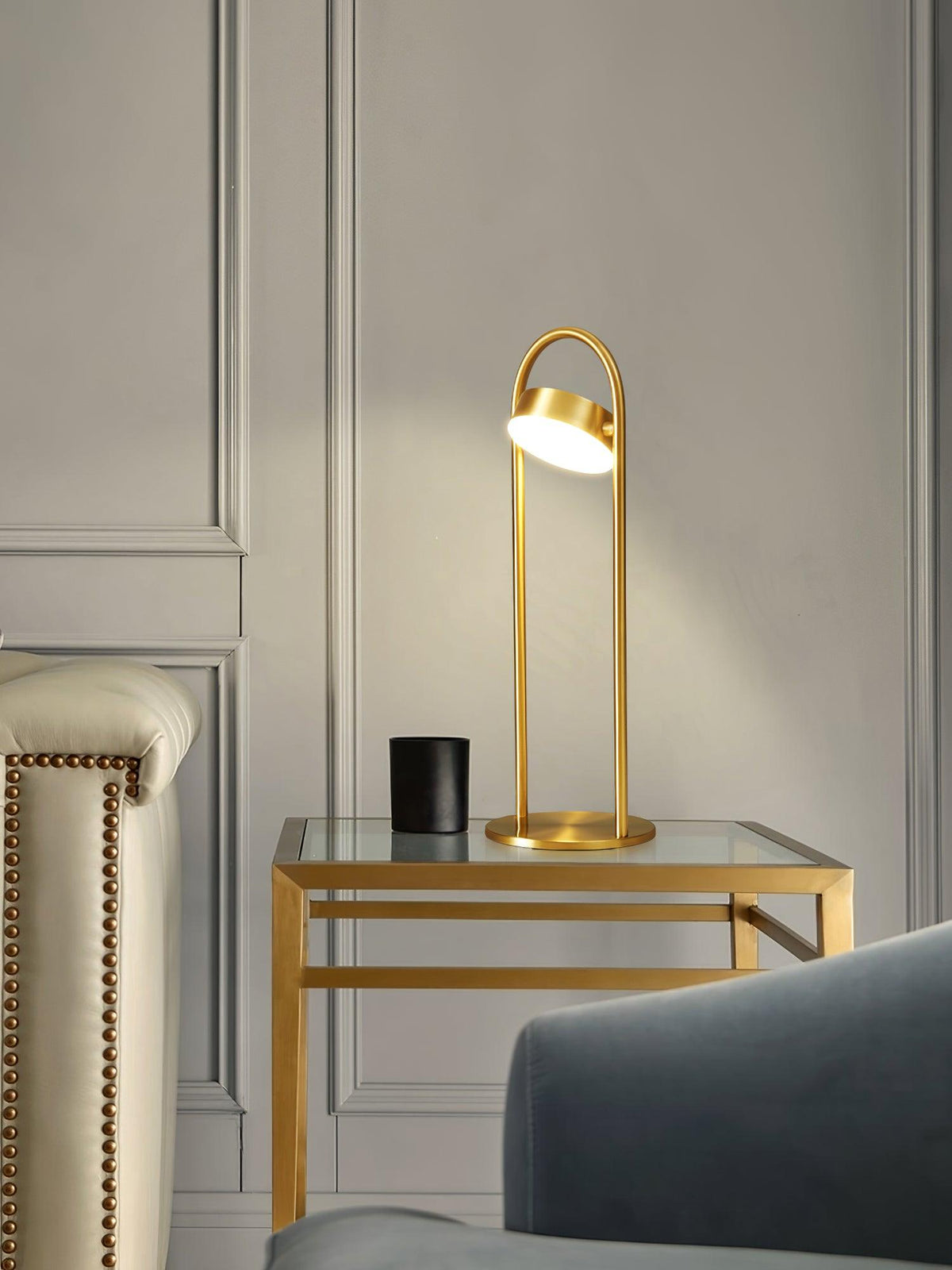 Rivarette minimalistyczna lampa stołowa