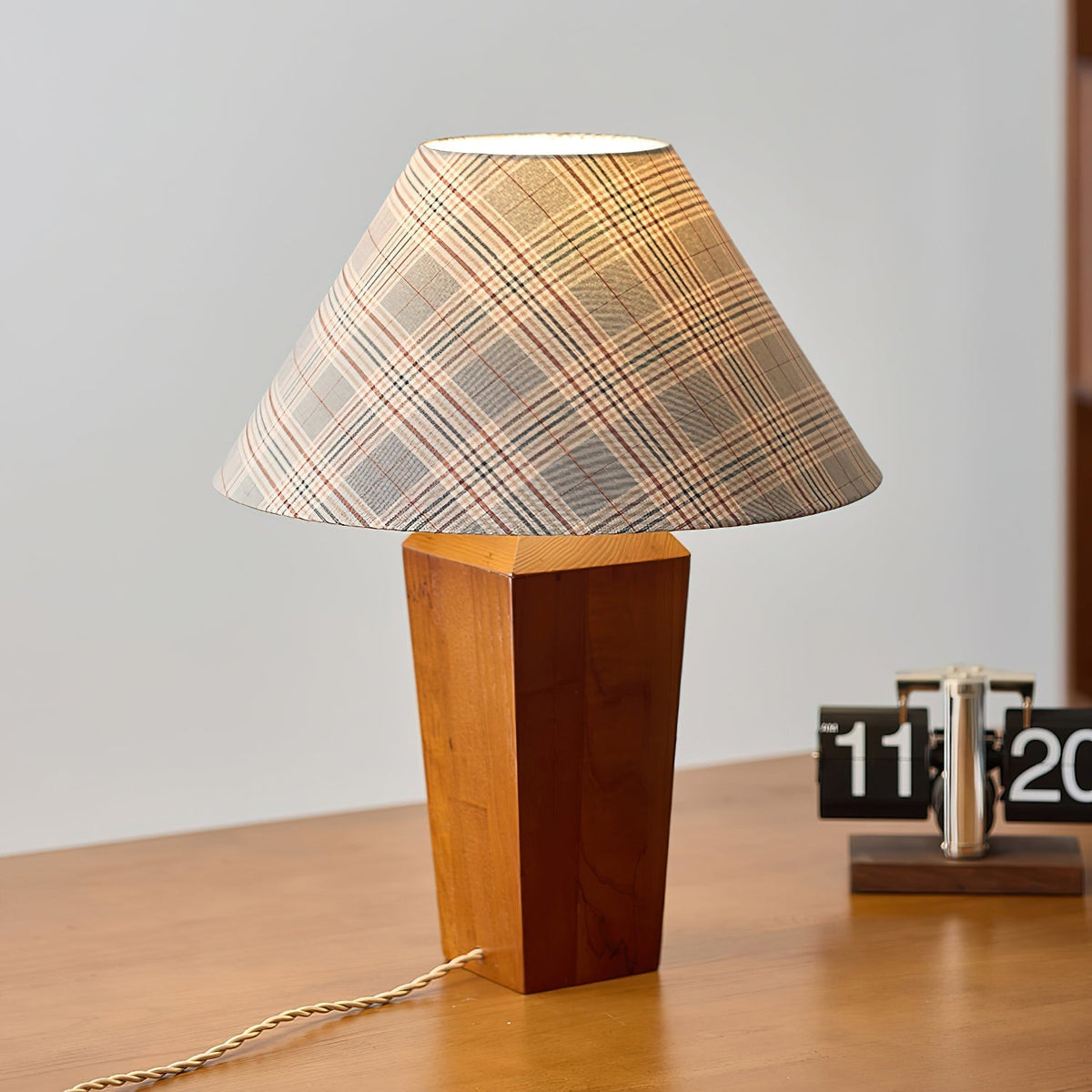 Reniniella lampa stołowa