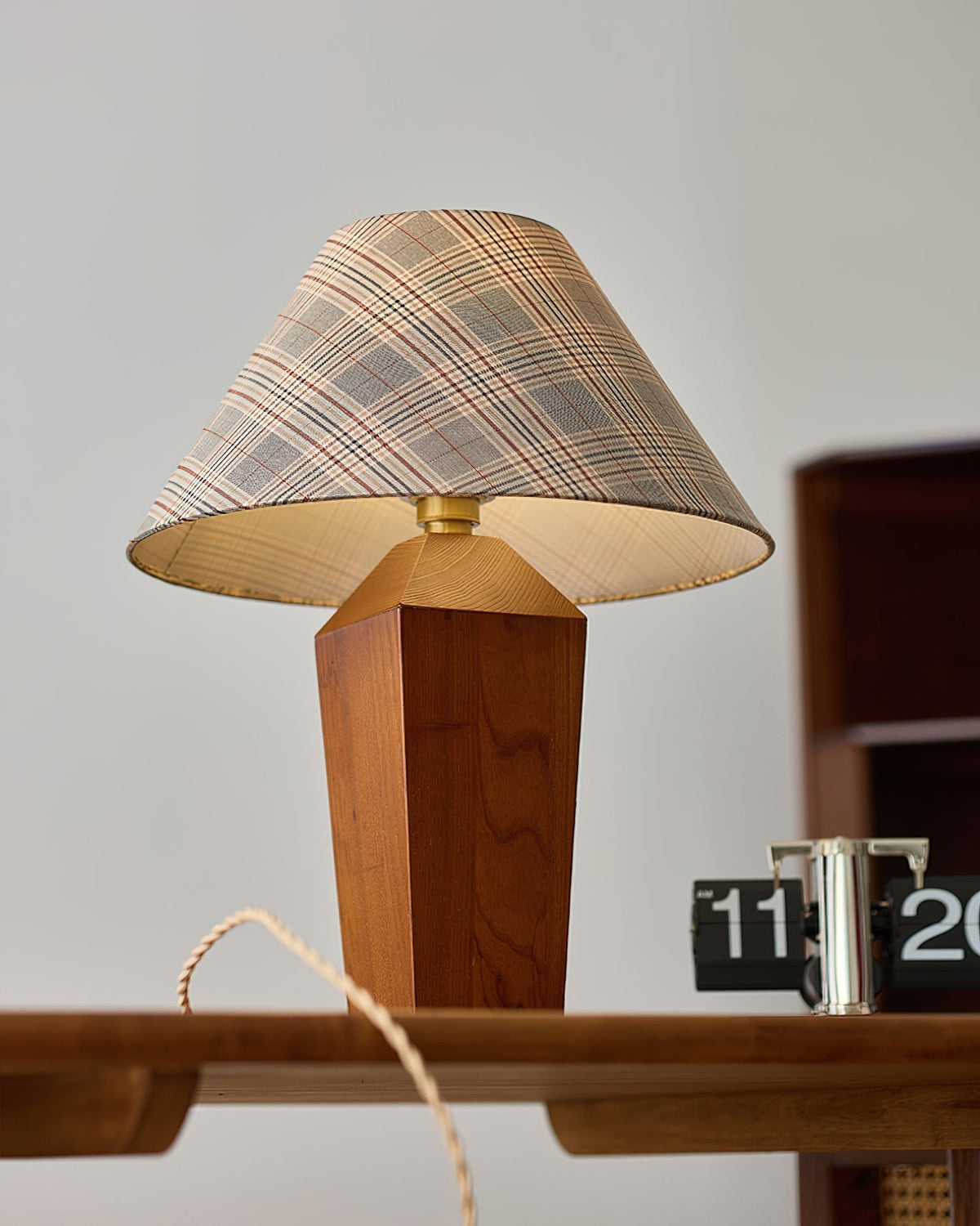 Reniniella lampa stołowa