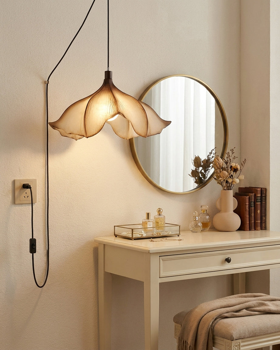Lampa wisząca Siren z wtyczką