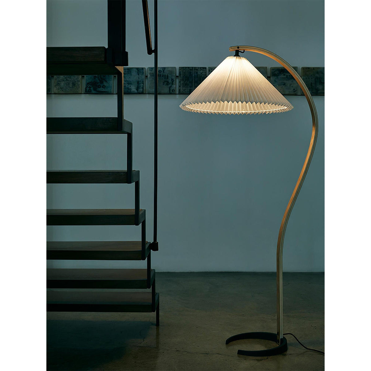 Terra lampa stojąca
