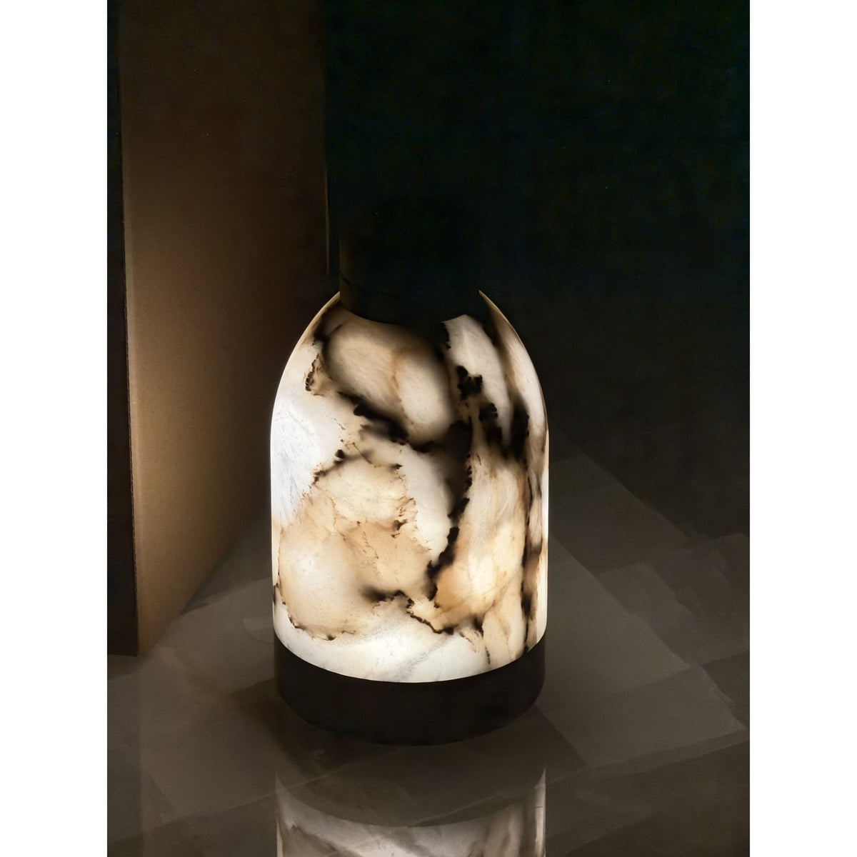 Capsule lampa stołowa