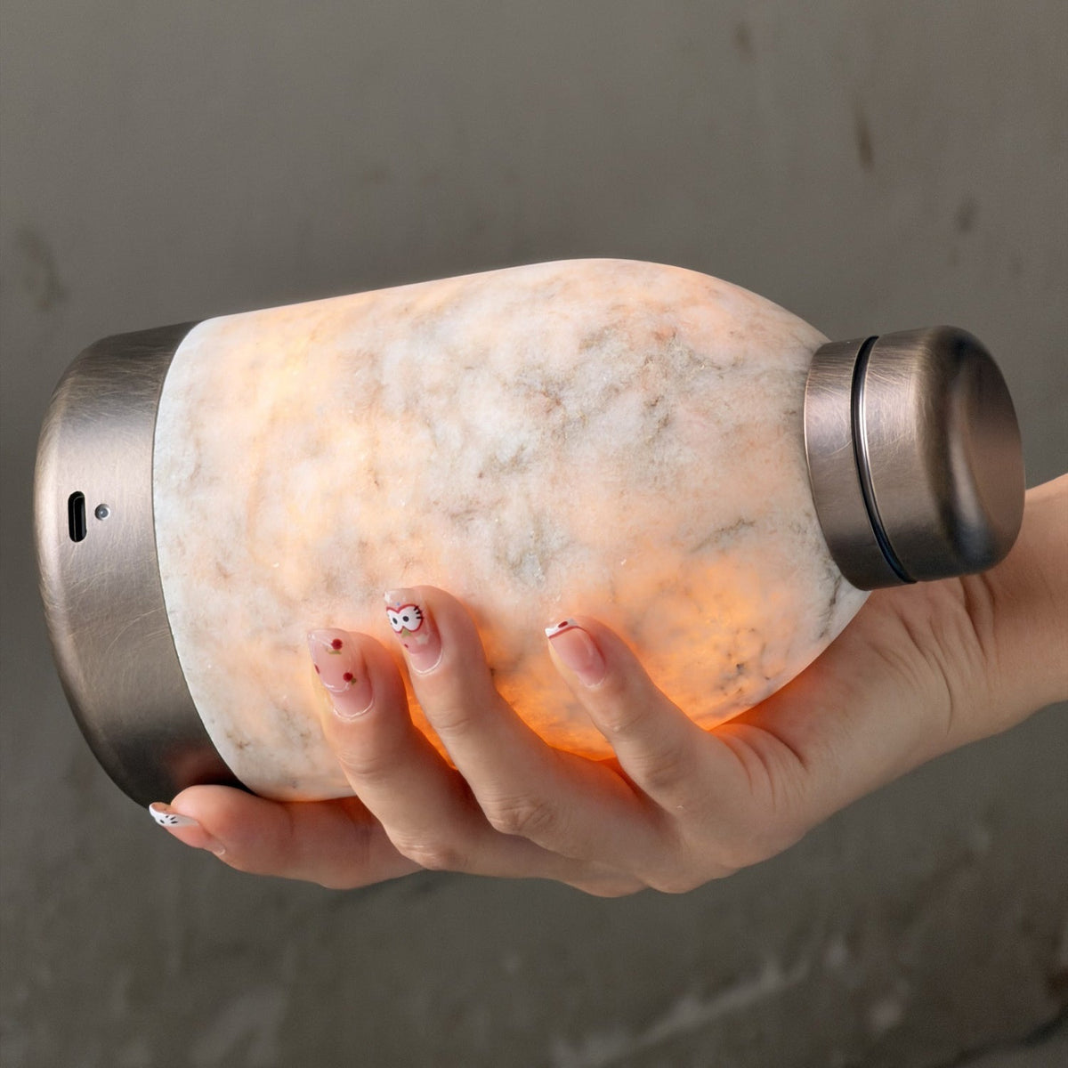 Capsule lampa stołowa