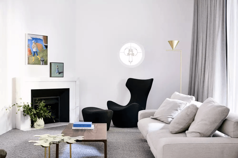 Nell minimalistyczna lampa stojąca