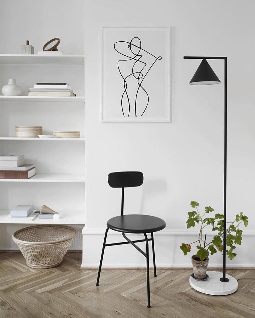 Nell minimalistyczna lampa stojąca