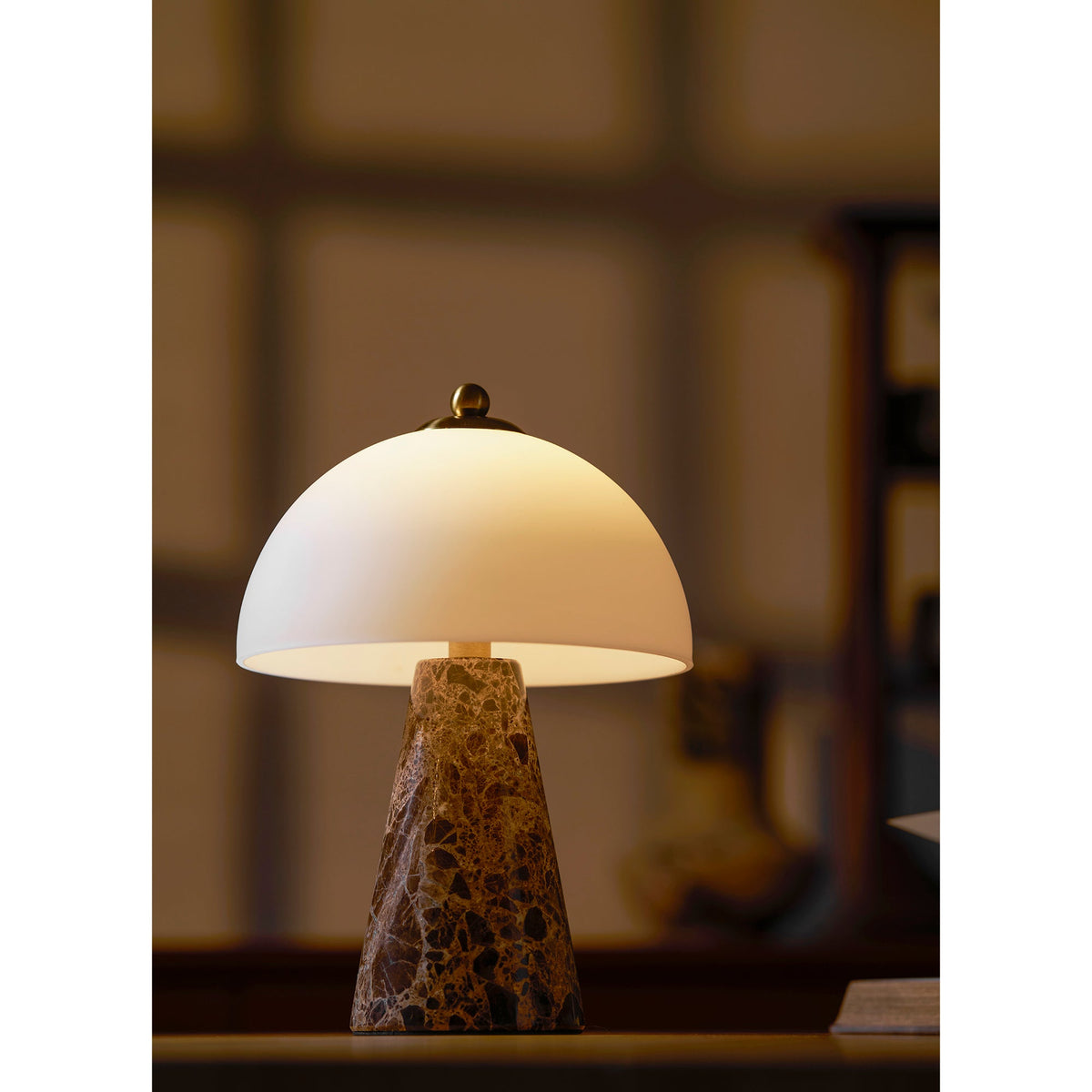 Carme lampa stołowa