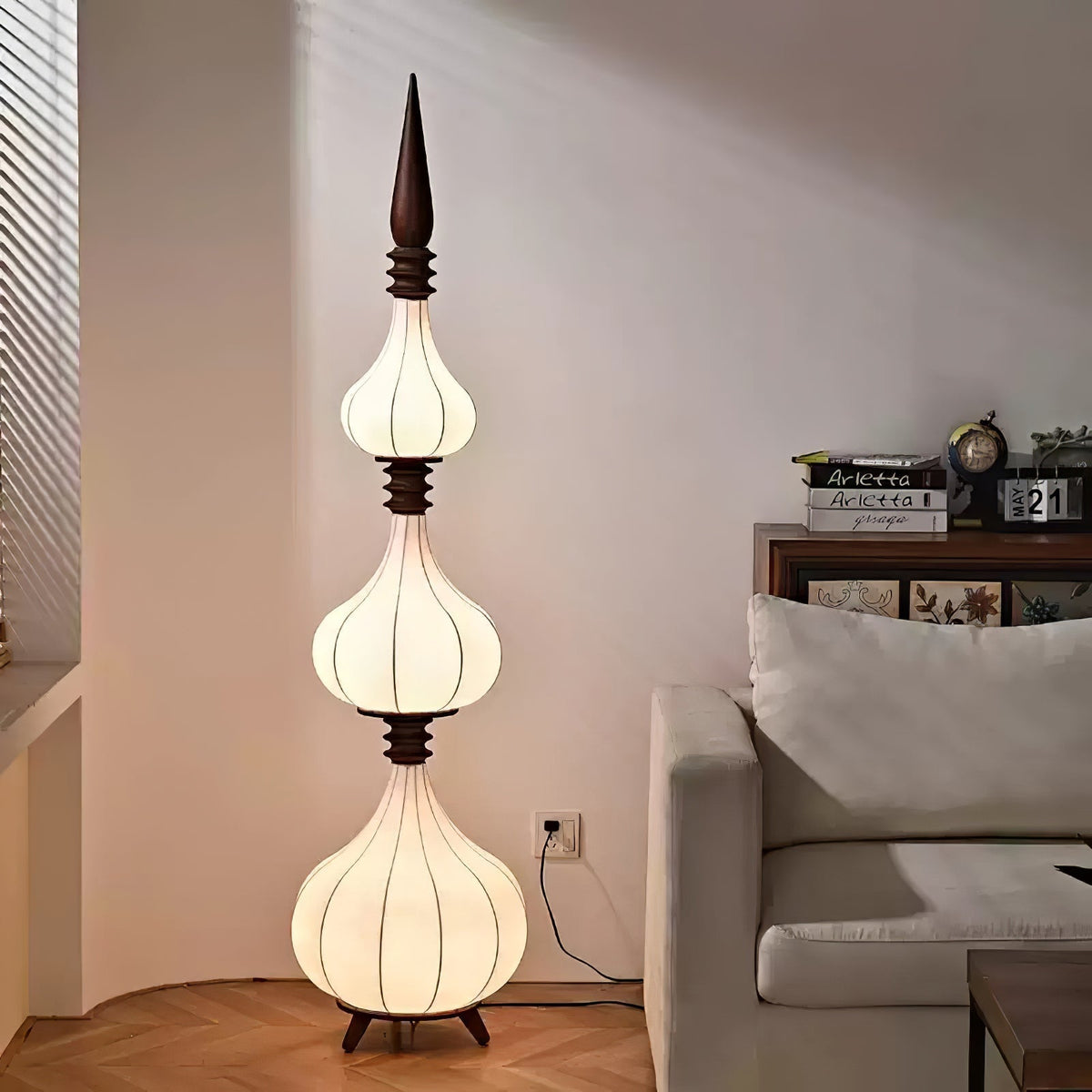 Cetalyra zewnętrzna lampa stojąca ze szkła
