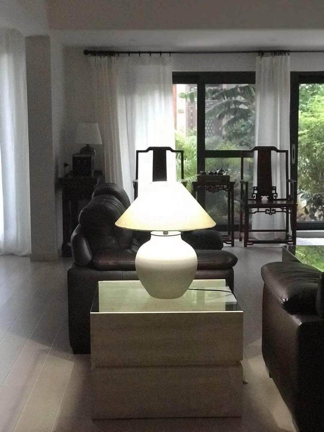 Lumian rustykalna lampa stołowa ze szkła ceramicznego