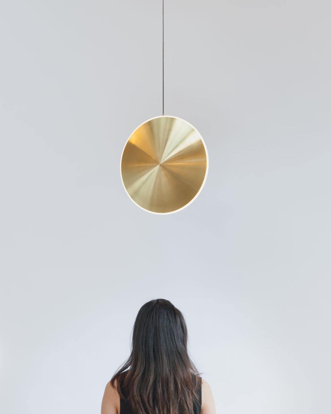 Uvenisra nowoczesna minimalistyczna lampa wisząca w kształcie talerza
