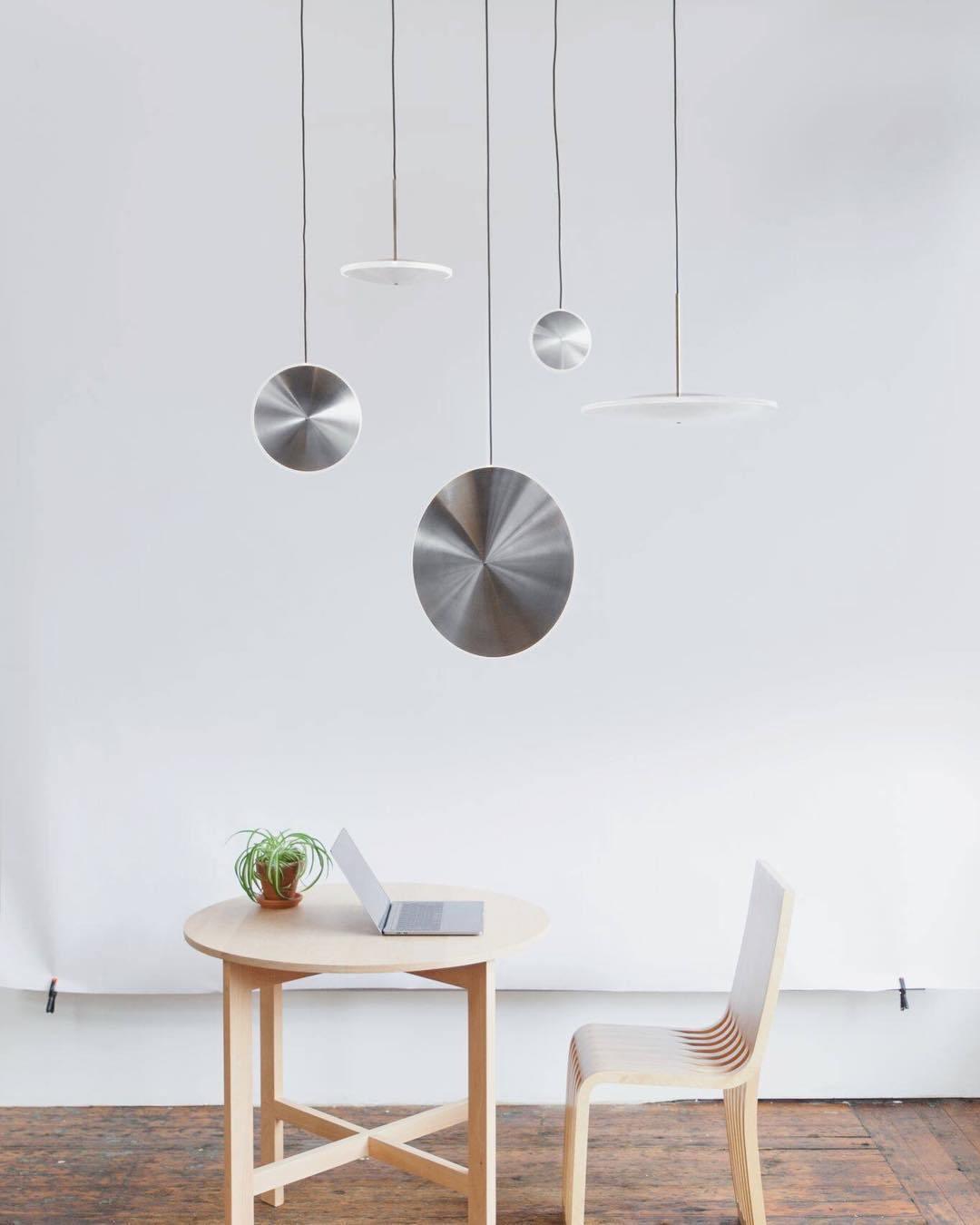 Uvenisra nowoczesna minimalistyczna lampa wisząca w kształcie talerza