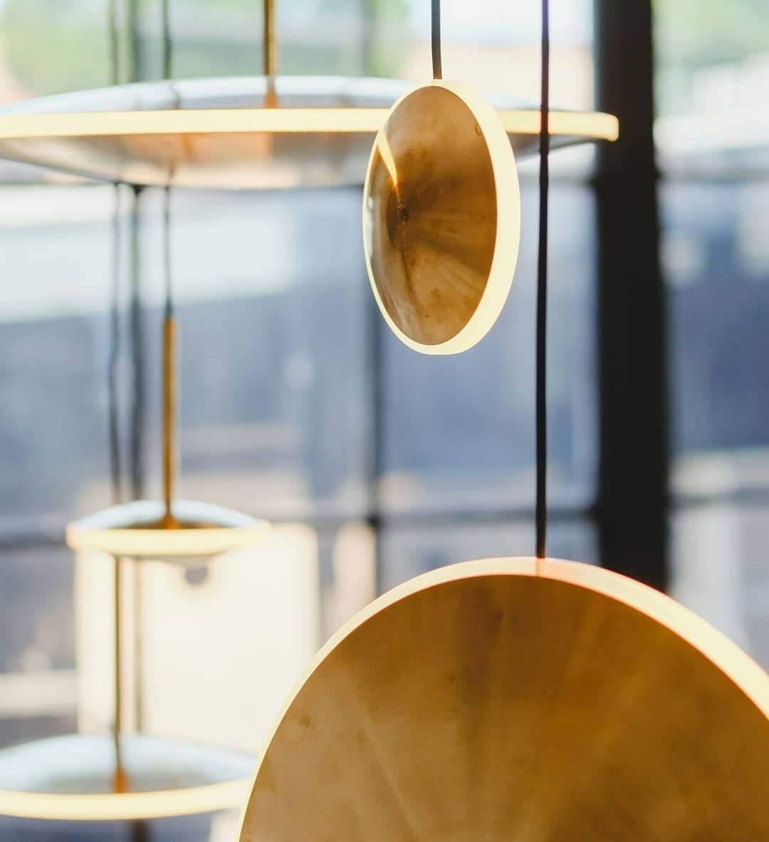 Uvenisra nowoczesna minimalistyczna lampa wisząca w kształcie talerza