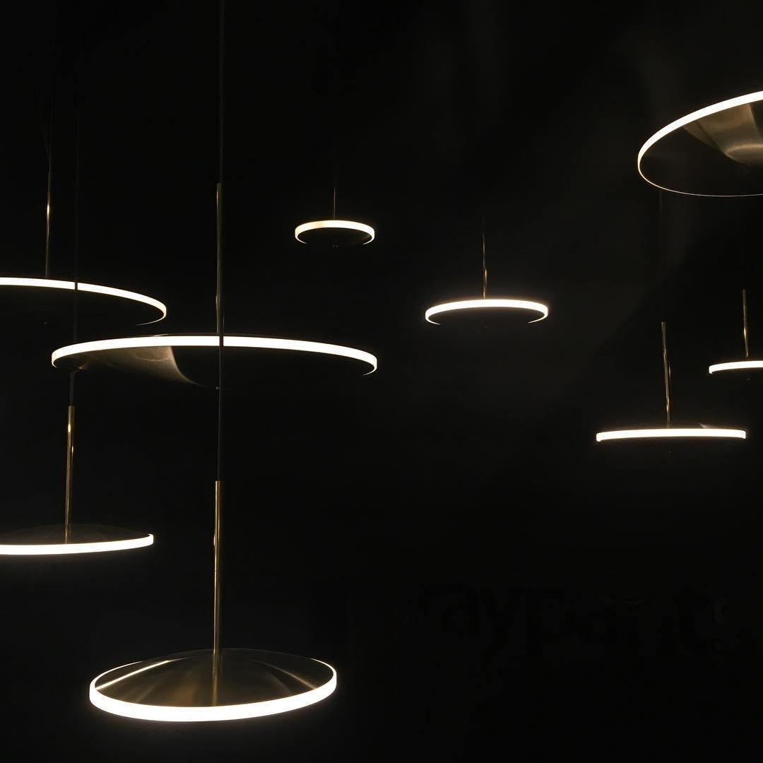 Uvenisra nowoczesna minimalistyczna lampa wisząca w kształcie talerza