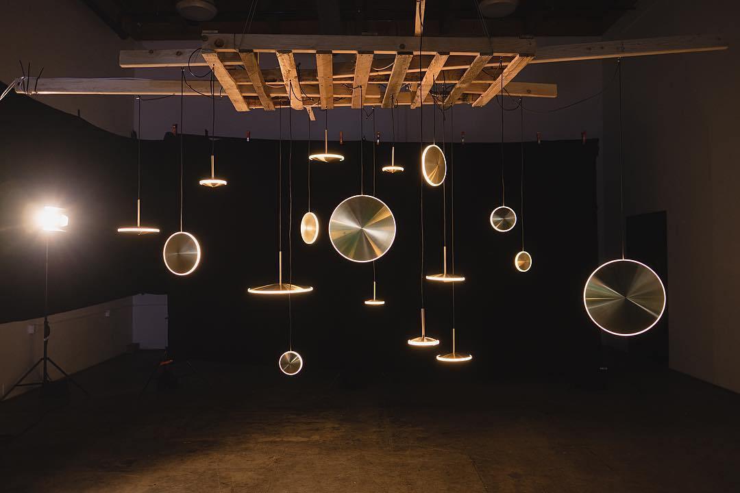 Uvenisra nowoczesna minimalistyczna lampa wisząca w kształcie talerza