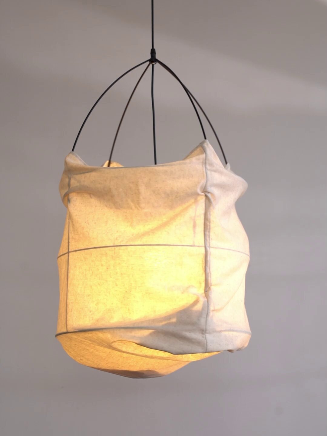 Southvale2 Lampa wisząca z tkaninowym kloszem