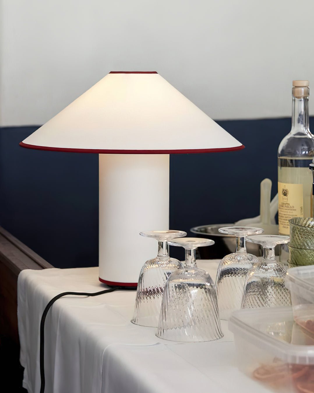 Maddy minimalistyczna lampa stołowa