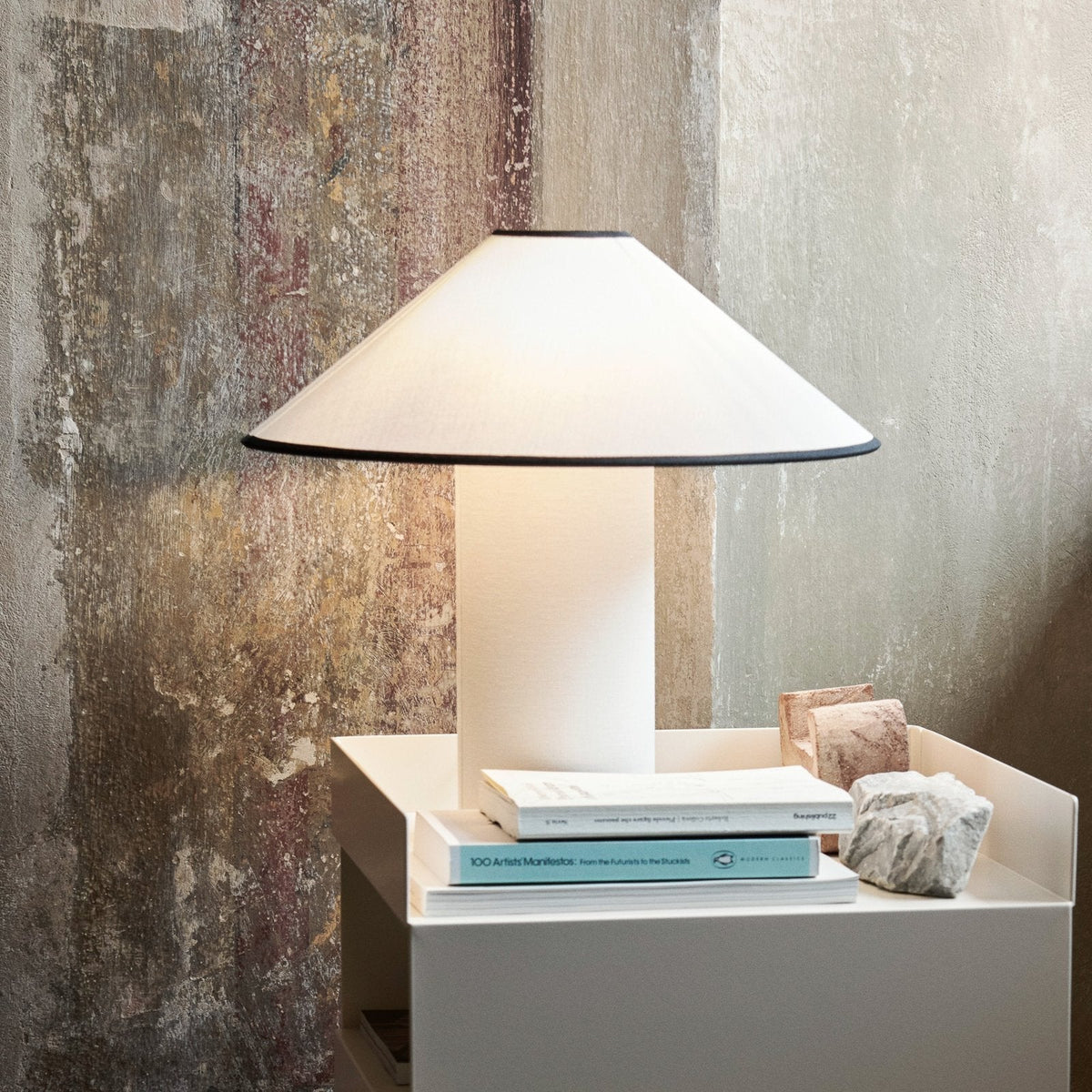 Maddy minimalistyczna lampa stołowa