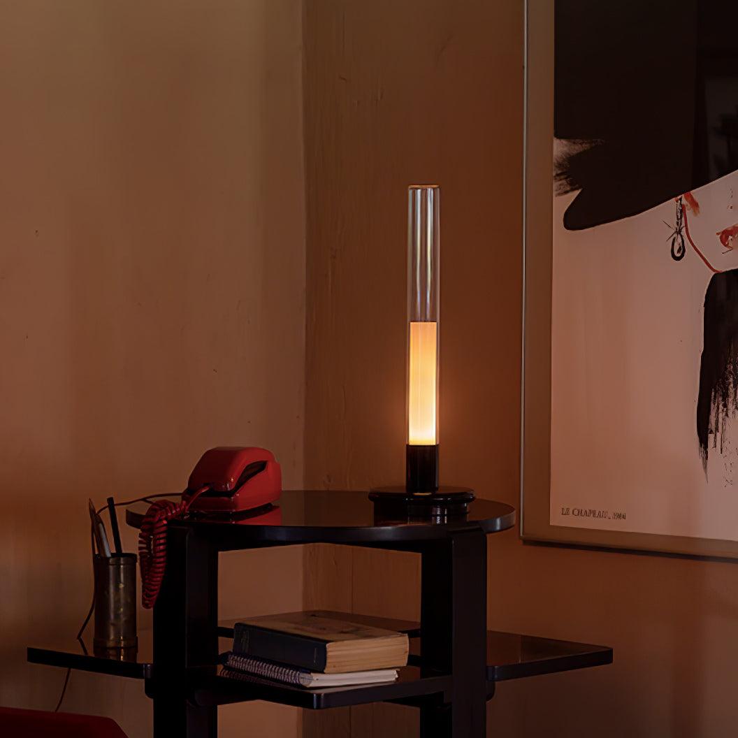 Tevi minimalistyczna lampa stołowa z akrylu