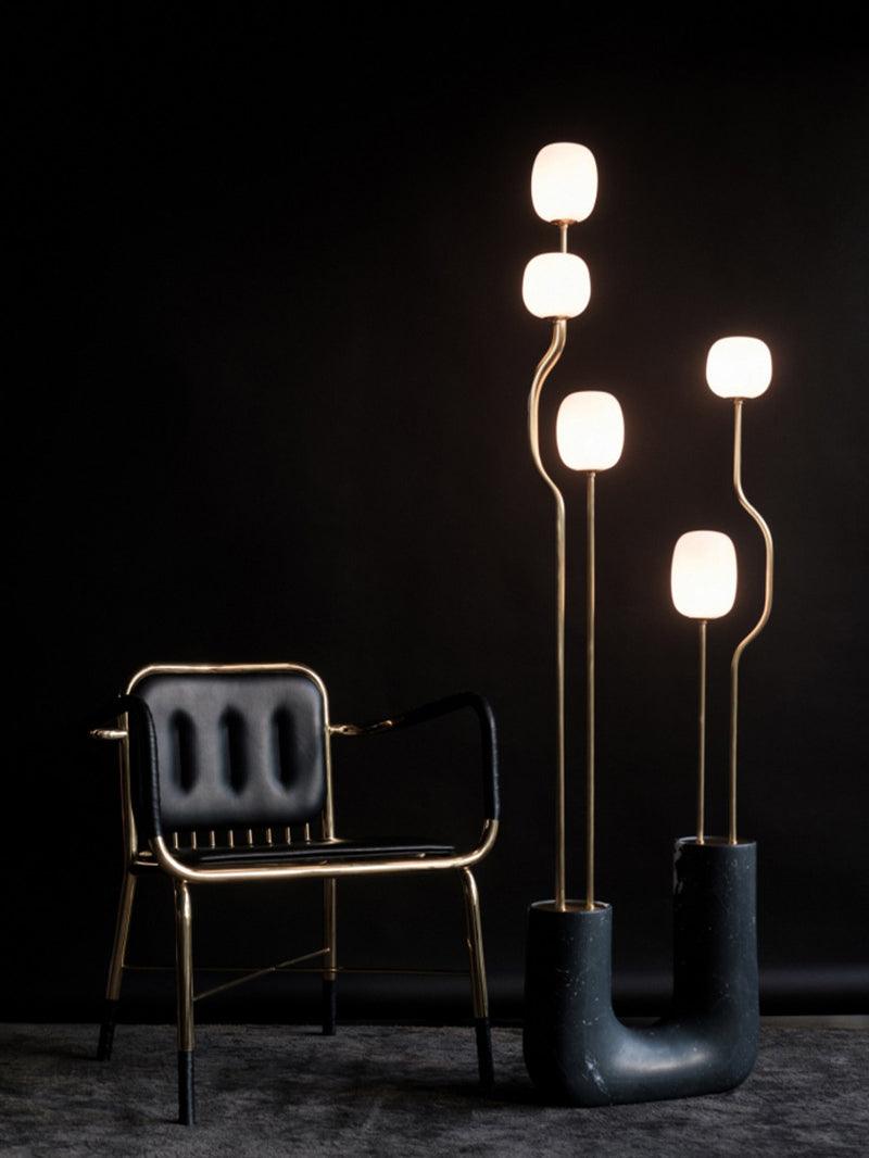Avenoaya elegancka zewnętrzna lampa stojąca Comet