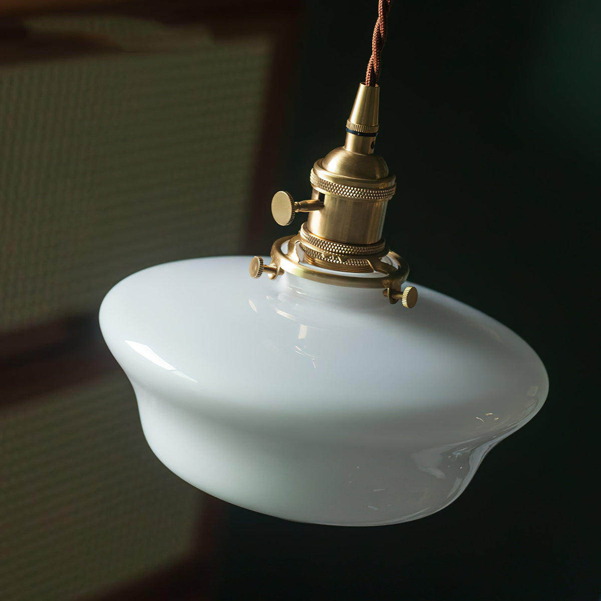 Lampa wisząca Droplet z miedzi i szkła mlecznego